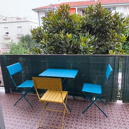 3 Pieces, Proche De La Plage, Climatise, Tramway A Proximite * Nizza